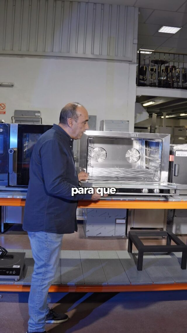 🔥 No todos los hornos profesionales hacen el mismo trabajo.

Elegir el adecuado puede marcar la diferencia en los tiempos de cocción, la productividad y los resultados de tu cocina. 👨‍🍳

En Frinus te ayudamos a encontrar el horno que mejor se adapta a las necesidades de tu negocio.

💬 Comenta HORNO y te damos toda la información.

#Frinus #HornosProfesionales #MaquinariaHostelería #HosteleríaMadrid CocinasProfesionales