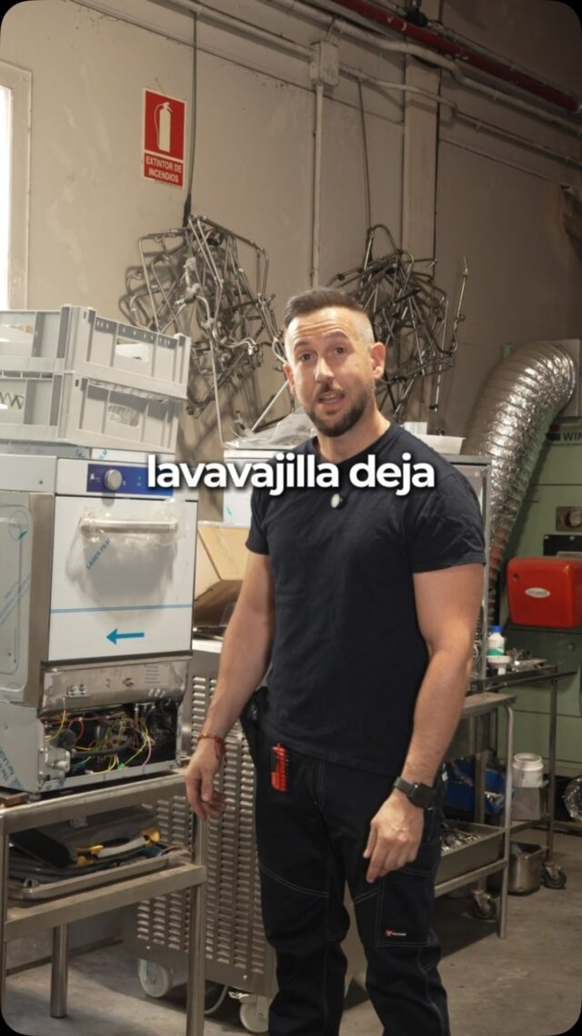 La verdadera diferencia entre comprar una máquina y hacer una buena inversión está en lo que pasa después de la compra.

Un lavavajillas industrial es una pieza clave en el funcionamiento de cualquier cocina profesional. Pero tan importante como el equipo es saber que, si algún día surge un problema, tendrás un equipo que responda rápido.

En Frinus no solo te asesoramos para elegir la maquinaria adecuada según el volumen de tu negocio. También contamos con un servicio técnico especializado para que una avería no se convierta en un problema mayor.

Porque en hostelería, cada minuto cuenta.

📍 Calle Río Ebro, 17 – Fuenlabrada (Madrid).

📲 ¿Buscas maquinaria con el respaldo de un equipo que esté cuando lo necesites? Ven a conocernos.